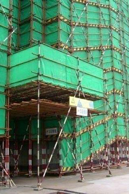 中建五局建筑安全防护网施工海角社区入口