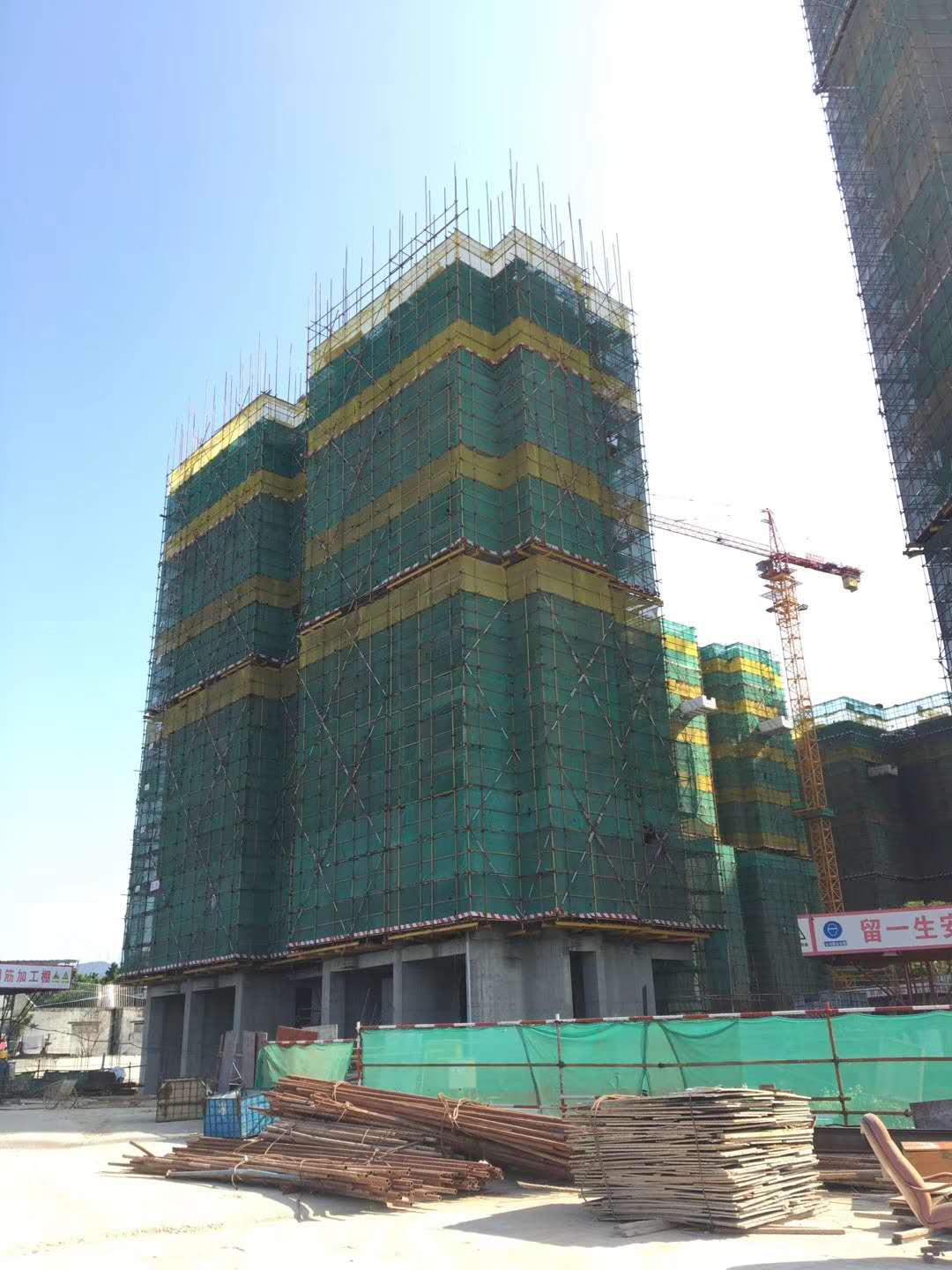 深圳颐安都会中央项目建筑海角HJ59DB5V1施工海角社区入口